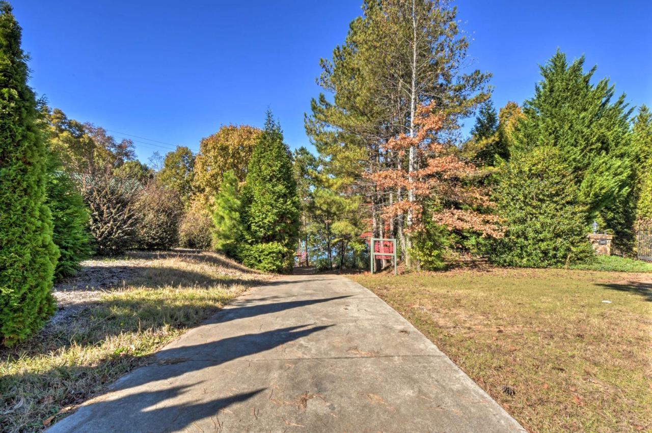 Lake Keowee Escape With Dock, Deck And Lake Access! Six Mile 외부 사진